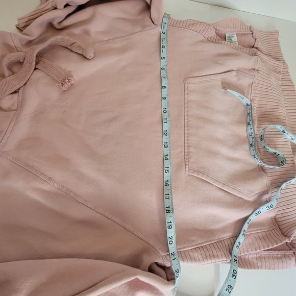American Eagle Womens Faded Pink Hoodie W/Pockets Size S/P Oversized Pullover - Picture 8 of 12